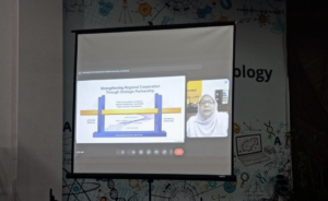 GLOBALIZING HIGHER EDUCATION